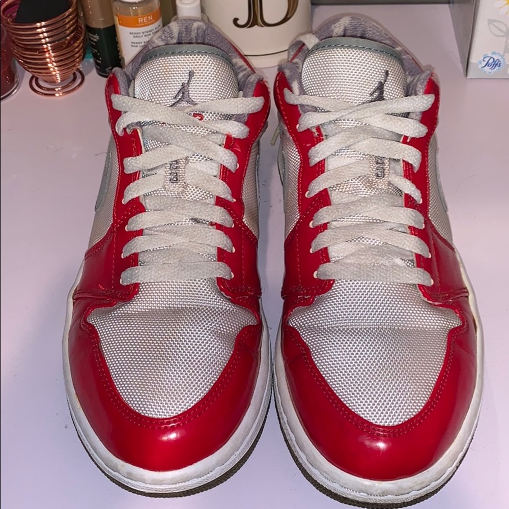 Jordan Low-top 1s red & white